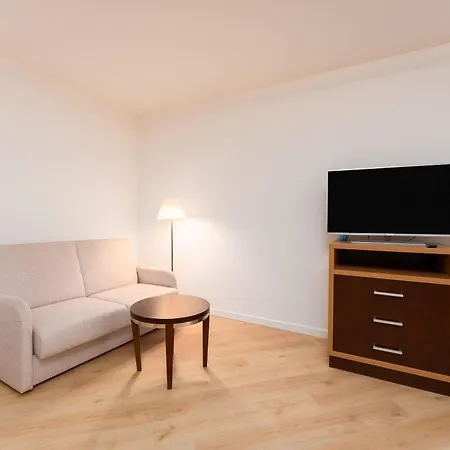 Hotelowy Delux W Kolobrzegu Ul Kosciuszki 16 Przyjazny Dla Osob Na Wozkach 7 Nocy 10 Procent Rabatu 4 Noce 5 Procent Rabatu Апартаменты Колобжег