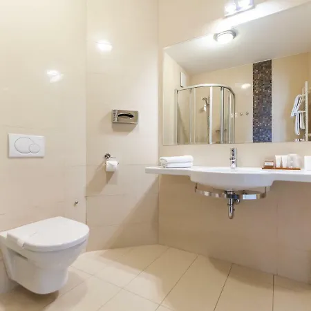 Hotelowy Delux W Kolobrzegu Ul Kosciuszki 16 7 Nocy 20 Procent Rabatu ,4 Dni 10 Procent Rabatu